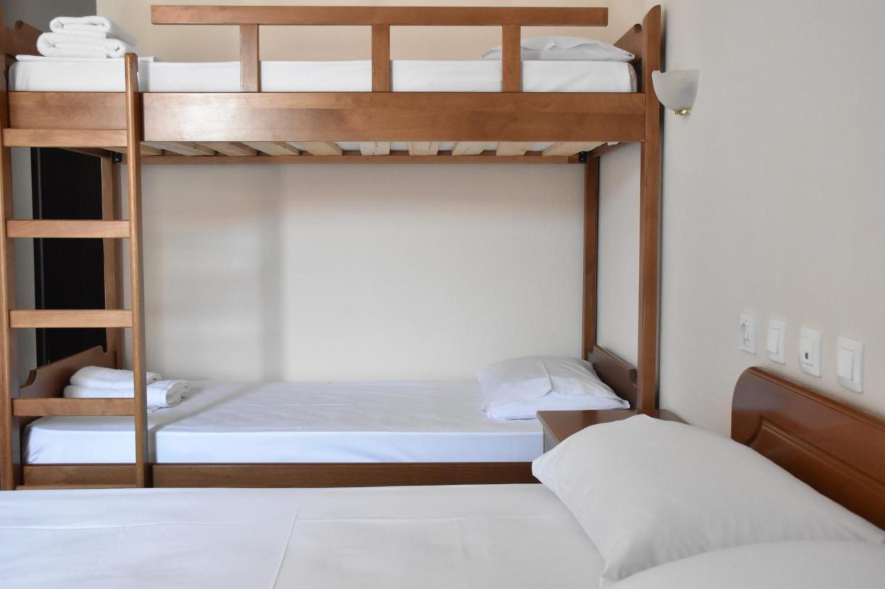 Parissas Hotel Tsotílion Eksteriør billede